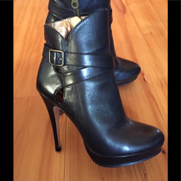 Charles David High Quality Leather Platform Boots - Picture 4 of 11